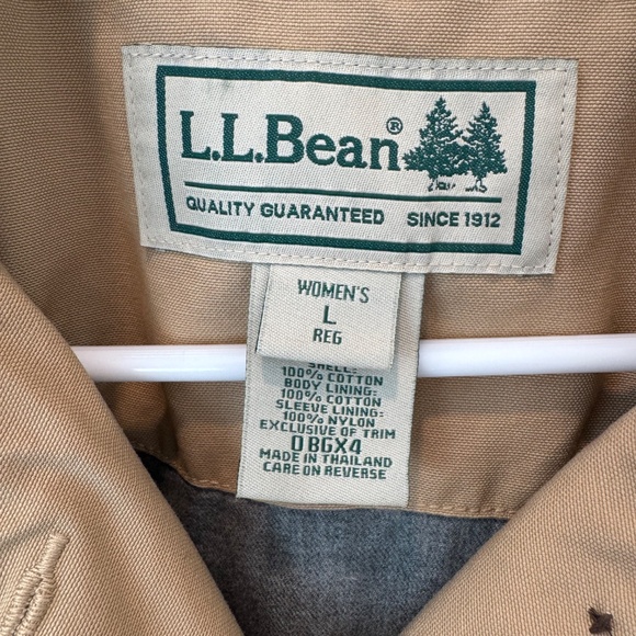 LL Bean Adirondack Chore Barn Coat Jacket Women’s Beige Corduroy Collar Cuff  L - Picture 3 of 15